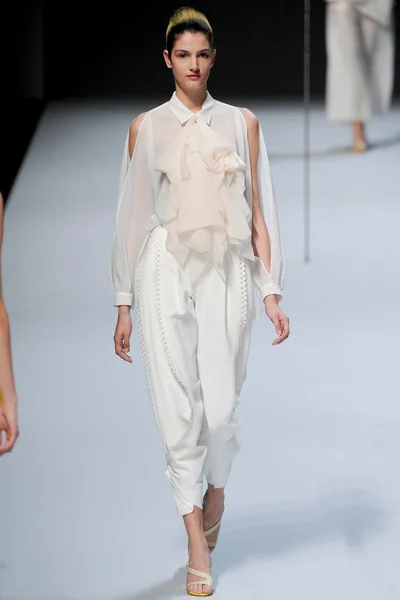 Look 7